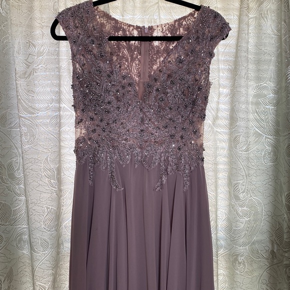 Mac Duggal very very beautiful and elegant evening gown size 6 with back zipper - Picture 1 of 16